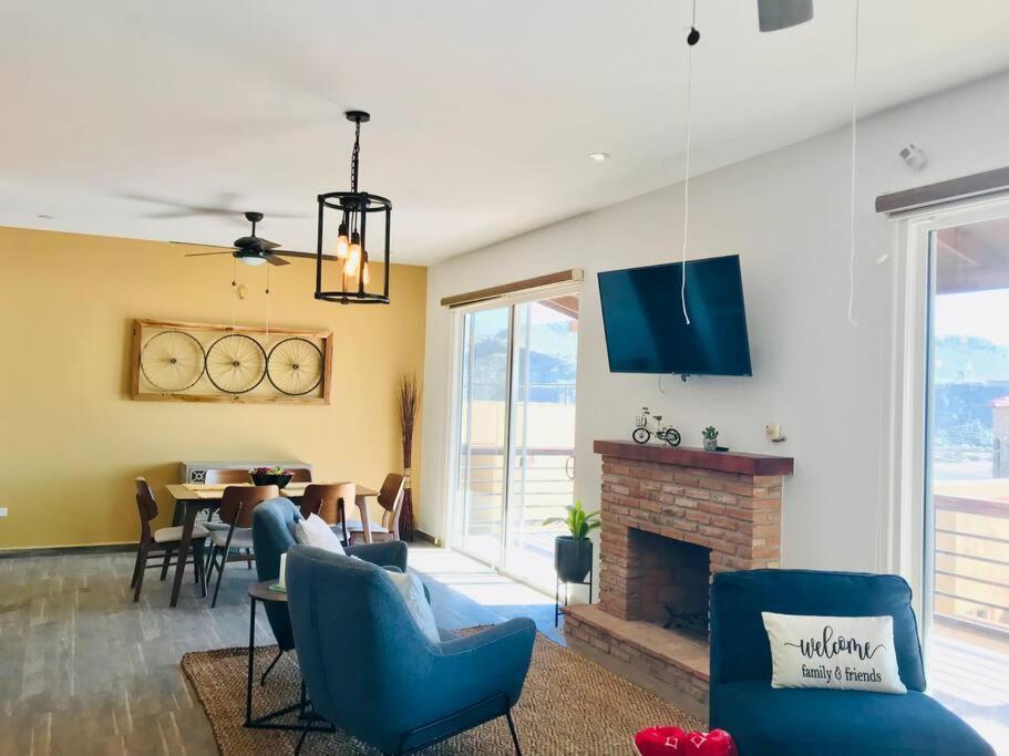 Casa Sunshine - Beach, River, Mountain Views! Rosarito Exterior foto